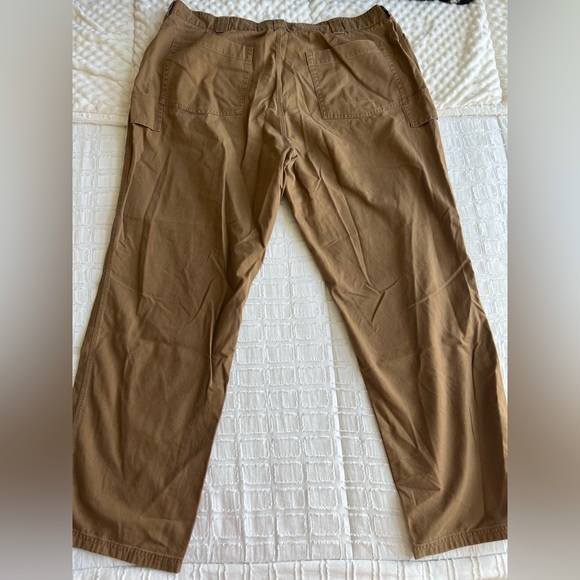 Duluth Trading Co Chinos Pants Men’s Size Tag Marked 44. Today measures 42 - Picture 3 of 9